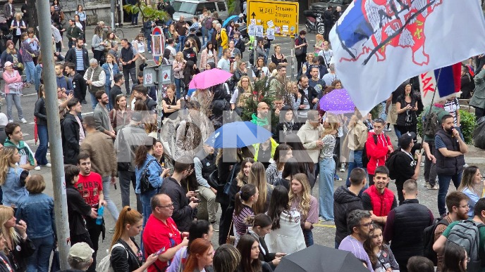 Tri protesta, jedan miting